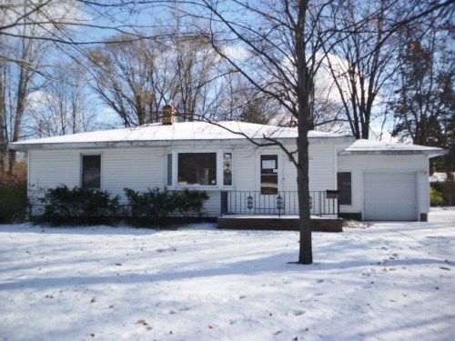 2908 Swede Ave, Midland, MI 48642