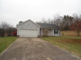 585 Sherwood Dr, Grayson, KY 41143