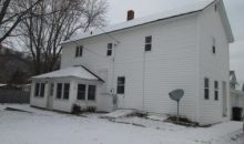 810 S 3rd Ln Guttenberg, IA 52052