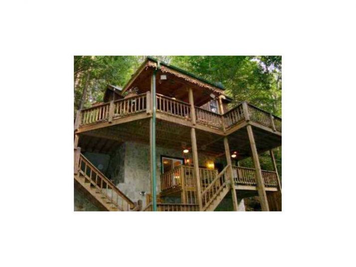 102 Indian Lane, Ellijay, GA 30540