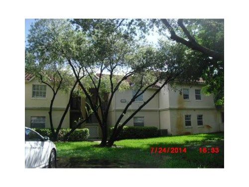 18336 NW 68 AV # E, Hialeah, FL 33015