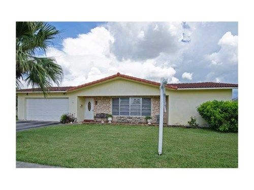 6631 NW 21 ST, Pompano Beach, FL 33063