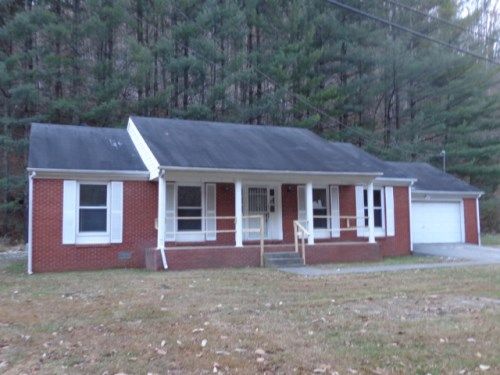 4032 Blacklog Rd, Inez, KY 41224