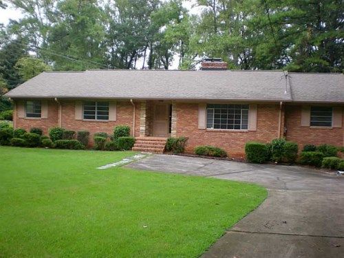 556 Walnut Drive Sw, Marietta, GA 30064