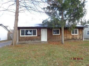 390 Laurel Dr, Berea, OH 44017