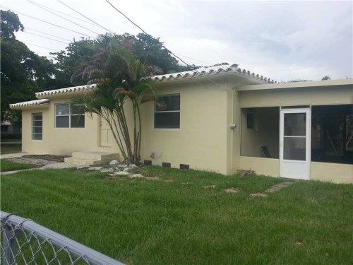 2335 GARFIELD ST, Hollywood, FL 33020