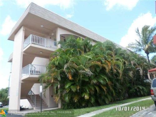 581 Blue Heron Dr # 102B, Hallandale, FL 33009