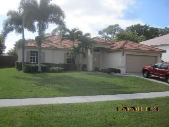 3872 Cypress Lake Dr, Lake Worth, FL 33467