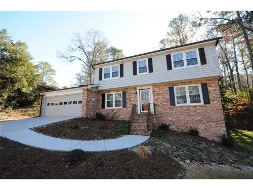 2835 Thornridge Drive, Atlanta, GA 30340