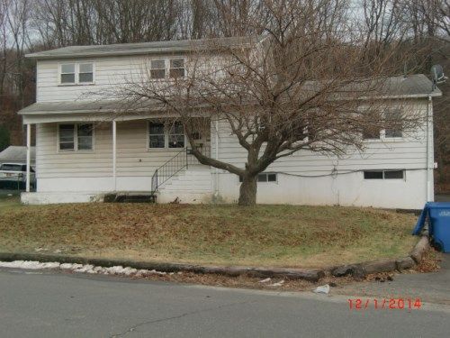 141 Newport Dr, Waterbury, CT 06705