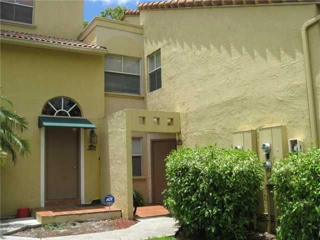 4768 NW 97 PL # 210, Miami, FL 33178