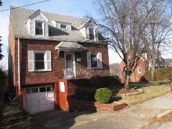 2111 Victoria Ave, New Kensington, PA 15068