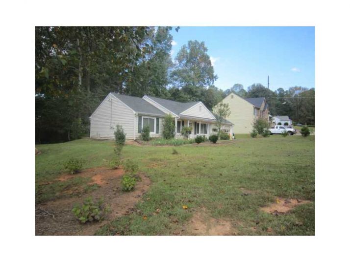 1497 Chaseway Circle, Powder Springs, GA 30127