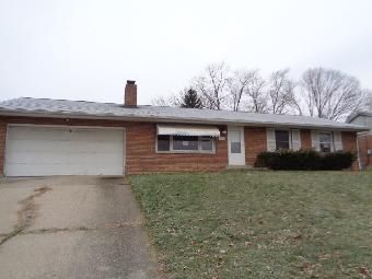 300 Batsey Dr, Middletown, OH 45044