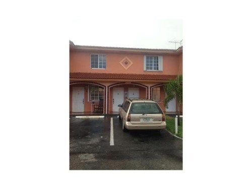 3266 W 70 ST # 202, Hialeah, FL 33018