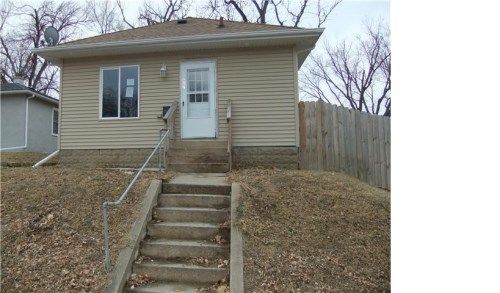 607 S Prairie Ave, Sioux Falls, SD 57104