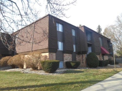 21681 Hillside Dr Unit 1d, Clinton Township, MI 48035