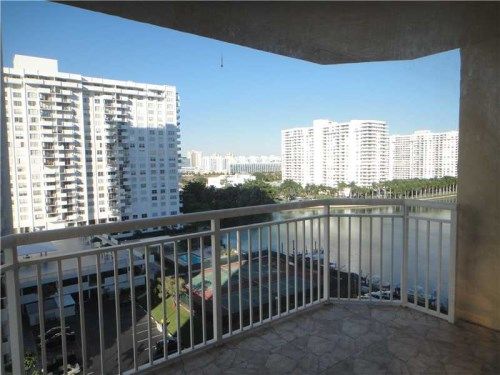 18061 BISCAYNE BL # 1002-2, North Miami Beach, FL 33160