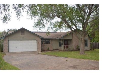 2704 Julie Cv, Taylor, TX 76574