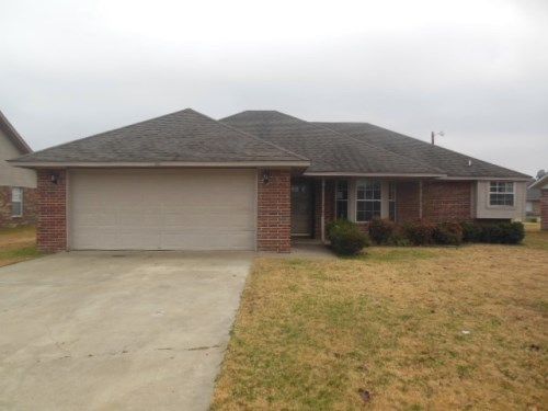 111 Commanche Loop, Roland, OK 74954