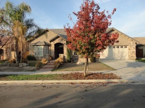 15908 W El Mar Ave, Kerman, CA 93630