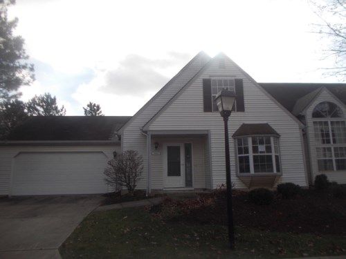 19561 Porters Ln Unit #40, Strongsville, OH 44136