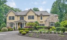 1 KNOWLES CREEK RD New Hope, PA 18938