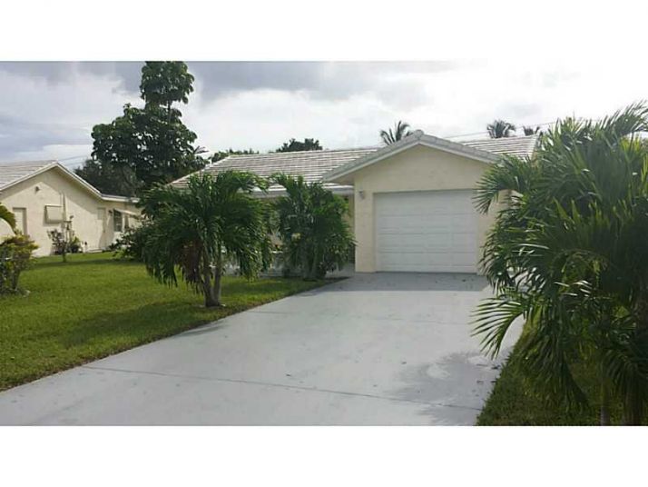 10214 NW 80TH CT, Fort Lauderdale, FL 33321