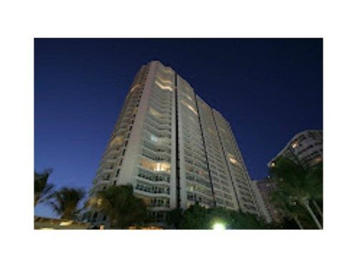 21055 Yacht club Dr # 2404, Miami, FL 33180