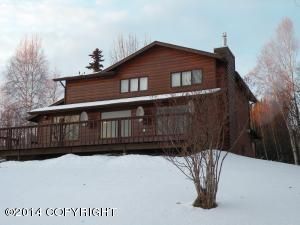 1015 N Beaver Lake Road, Big Lake, AK 99652