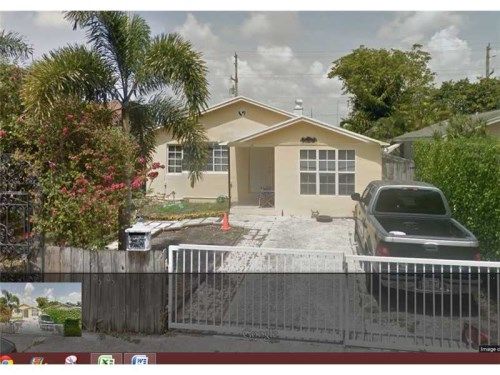 1125 S Pine St, Lake Worth, FL 33460