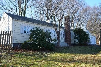 160 Sanford St, Hamden, CT 06514