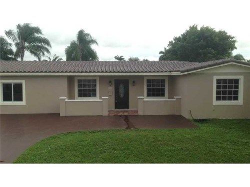 17931 NW 86 AV, Hialeah, FL 33015