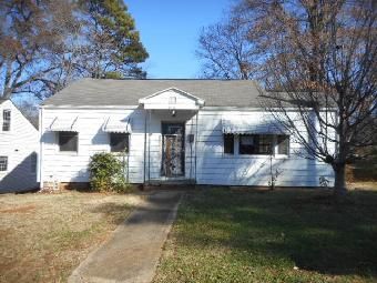 252 N Patterson St, Statesville, NC 28677