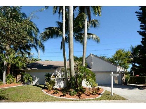 832 E PLANTATION CR, Fort Lauderdale, FL 33324