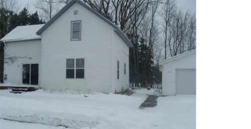 327 Quaw Ave, Edgar, WI 54426