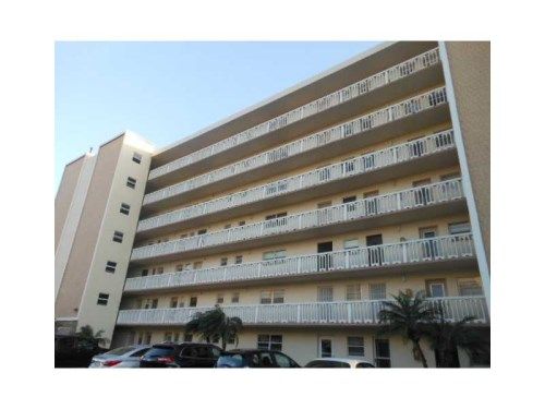 320 NE 12 AV # 401, Hallandale, FL 33009