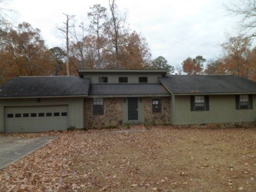 208 Seville Ln, Rainbow City, AL 35906