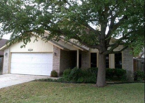 6130 Feather Crest Ln, San Antonio, TX 78233