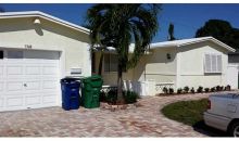 7749 HARBOUR BL Hollywood, FL 33023