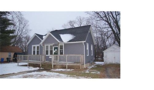 628 E Edgewater St, Portage, WI 53901