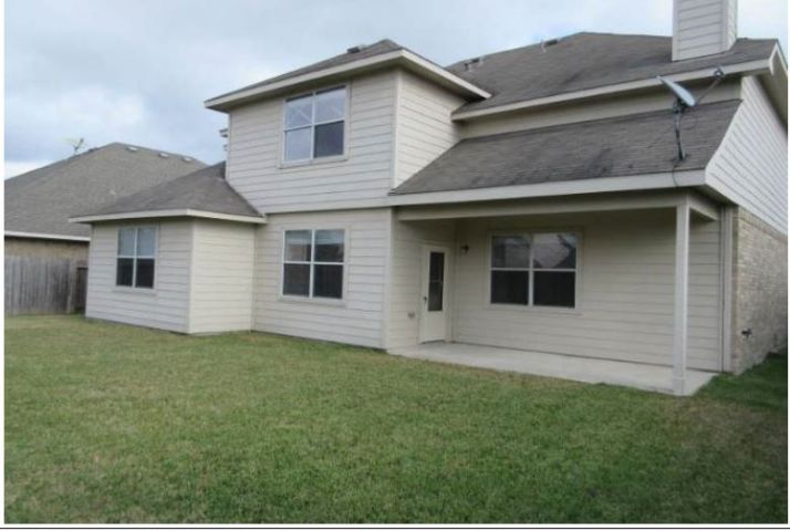 6508 Canyon Mist Ln, Dickinson, TX 77539