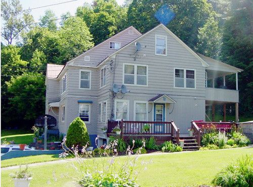 26 Cottage St, Orleans, VT 05860