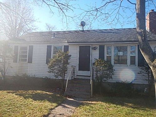 45 Columbus St, East Hartford, CT 06108