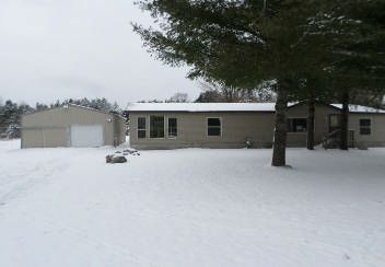 8314 River Rd, Evart, MI 49631