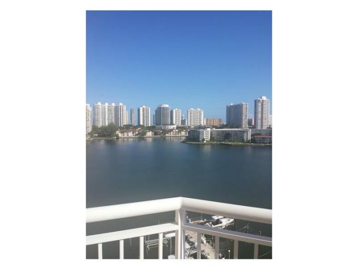 18081 BISCAYNE BL # 903-4, North Miami Beach, FL 33160