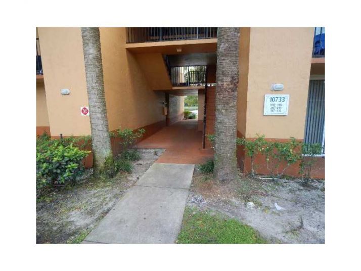 10733 CLEARY BL # 107, Fort Lauderdale, FL 33324