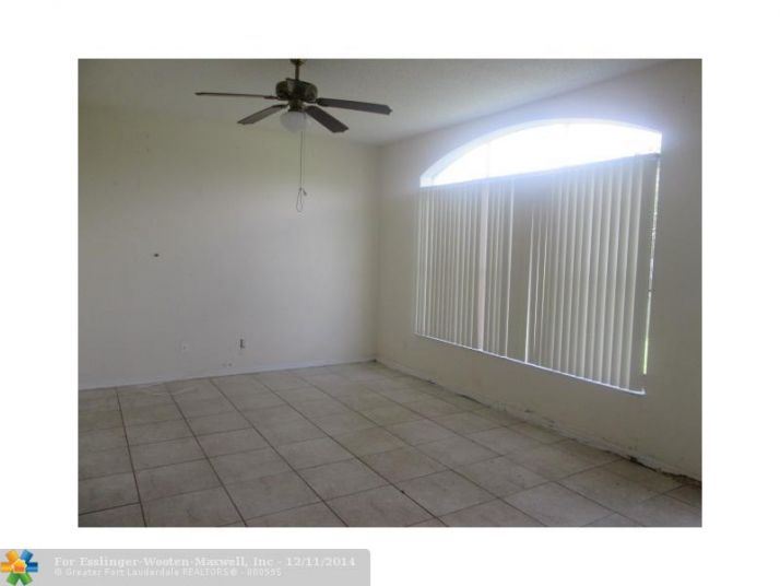 2182 NW 77TH TER, Hollywood, FL 33024