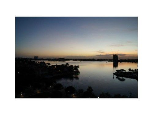 1000 ISLAND BL # 802, North Miami Beach, FL 33160