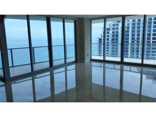 3101 OCEAN DR # 2402, Hollywood, FL 33019